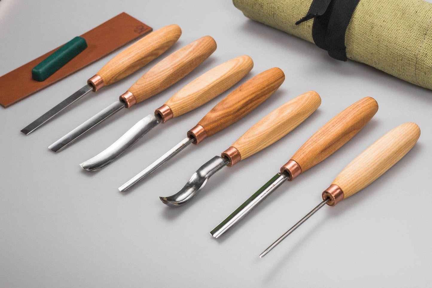 Wood Carving Set of 7 Chisels