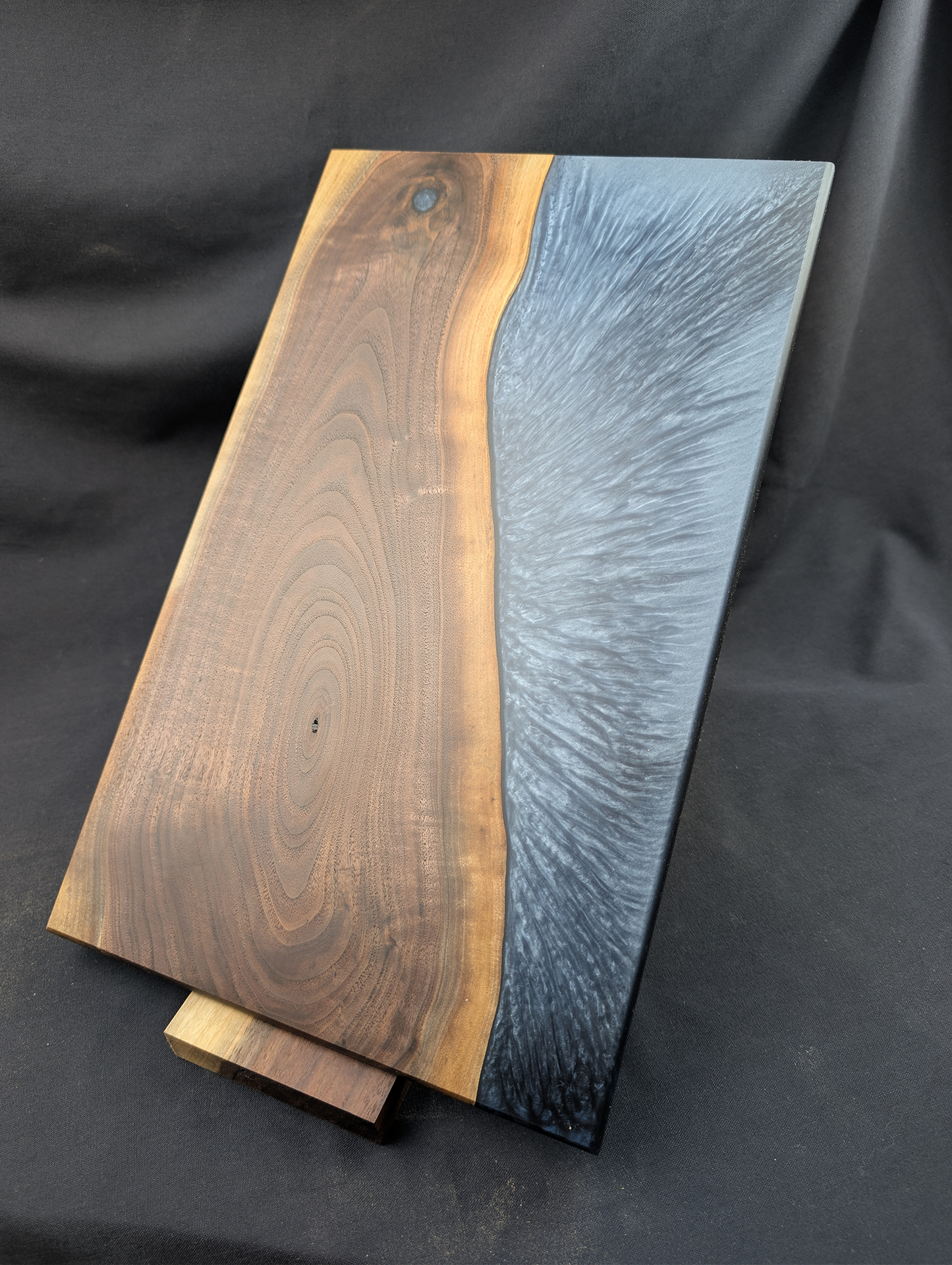Live Edge Epoxy Serving Tray Class | September 12th | 10 AM